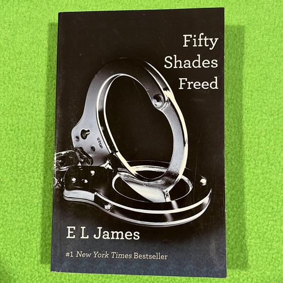 Fifty Shades Of Grey Trilogy - Picture 4 of 7